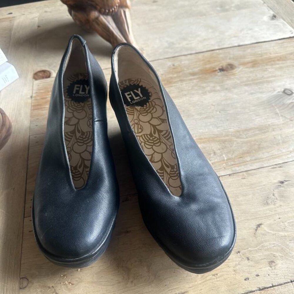 FLY LONDON YAZ BLACK WEDGES